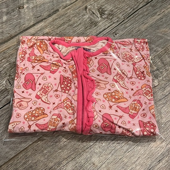 Poppy Kids Co Pink Cowgirl Kids One Piece Bamboo Zippered Footie Pajama - Picture 4 of 6